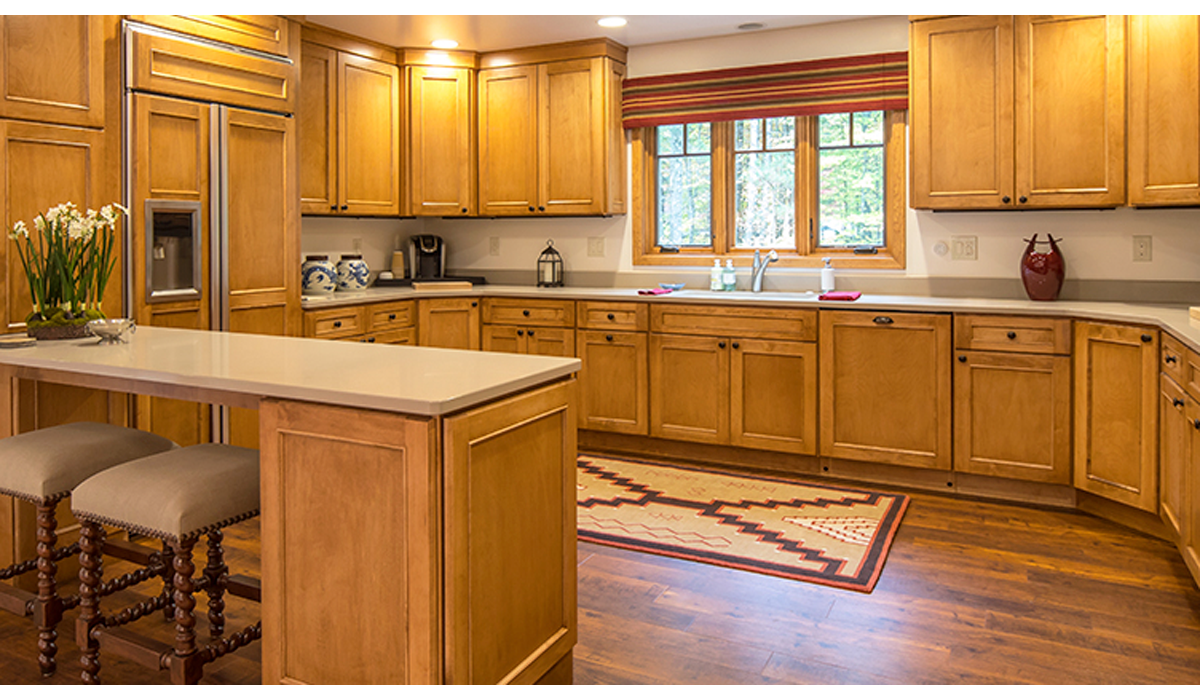 Spacious full-size kitchen for making family meals.