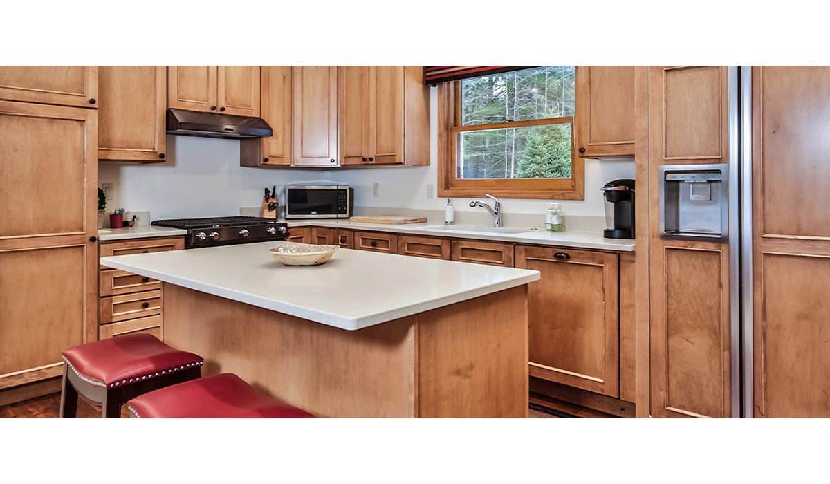 Take advantage of the full kitchen and breakfast bar.